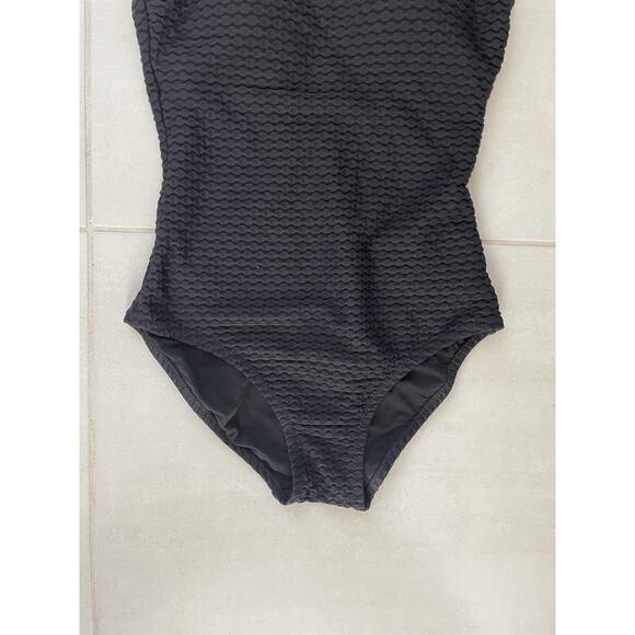 Essentials Gottex Swim One Piece Swimsuit Textured Swimwear - Picture 4 of 9